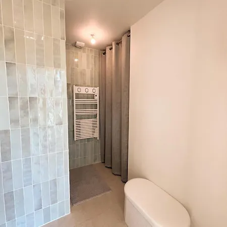 Longere De Charme Au Cessieres-Suzy